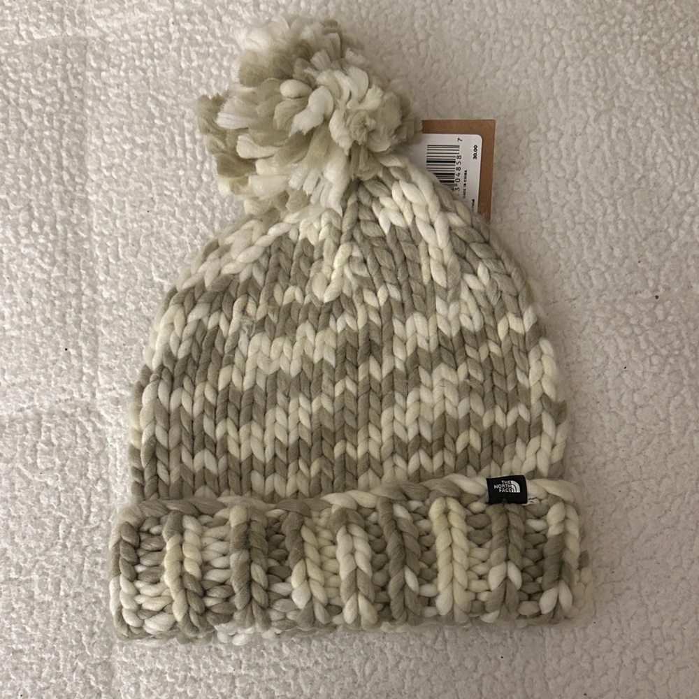 Brand New North Face Tan and Cream Knit Beanie